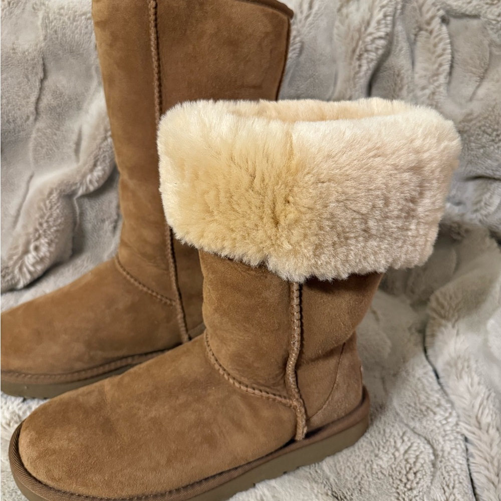 UGG Women's chestnut tall Winter Boots with shearling lining LIKE NEW